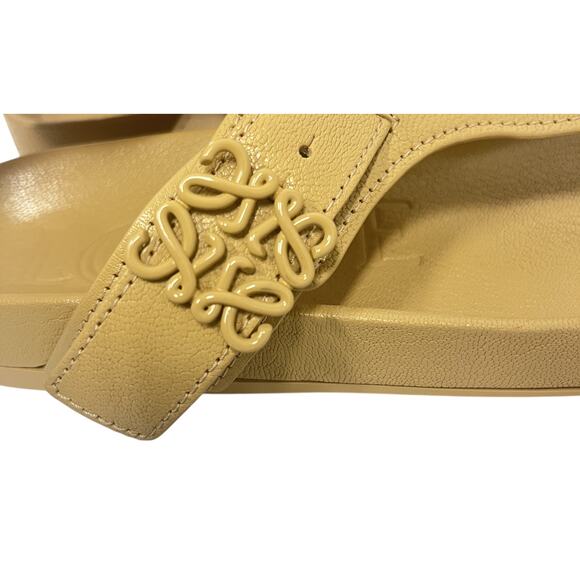 LOEWE Beige Leather Thong Logo Accent Flip Flops Ease Toe Sandals Size 37 US 7 - Picture 7 of 8